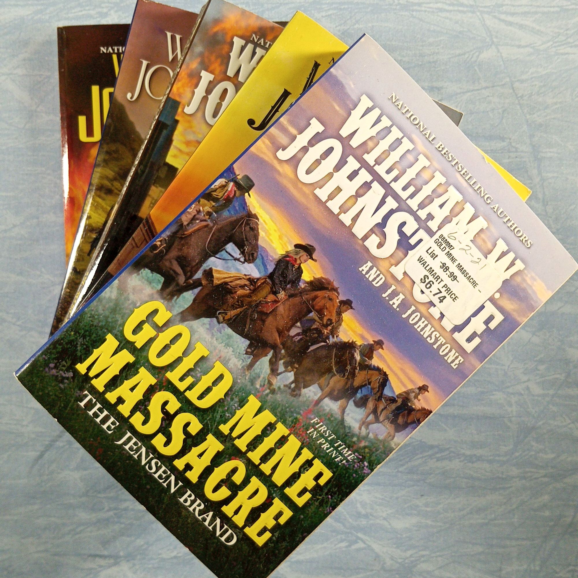 Book Lot (5 SC) - William W. / J.A. Johnstone Westerns - Prairie Fire, +4 more