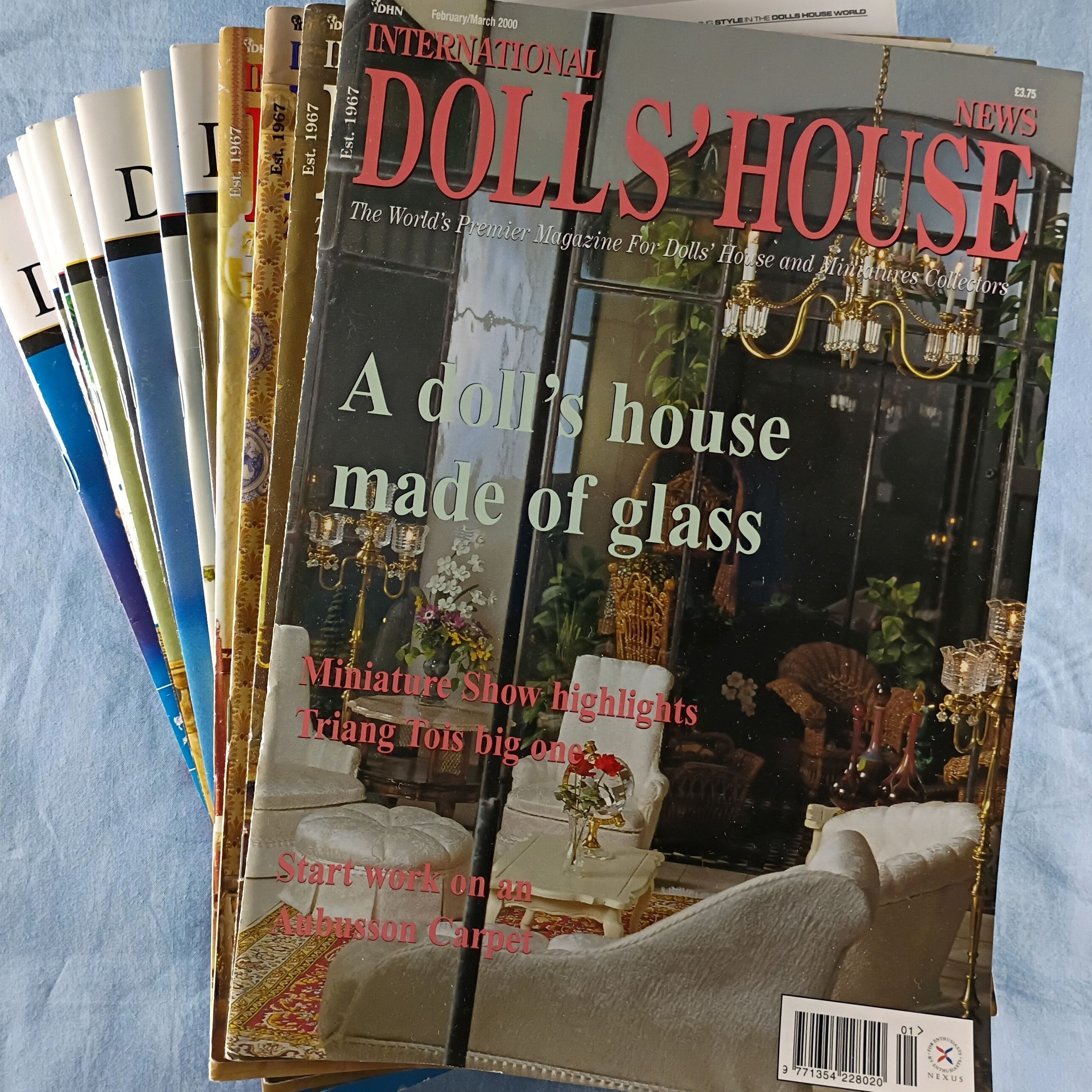 Magazine Lot Of 12 - International Dolls House News 2000, 2001