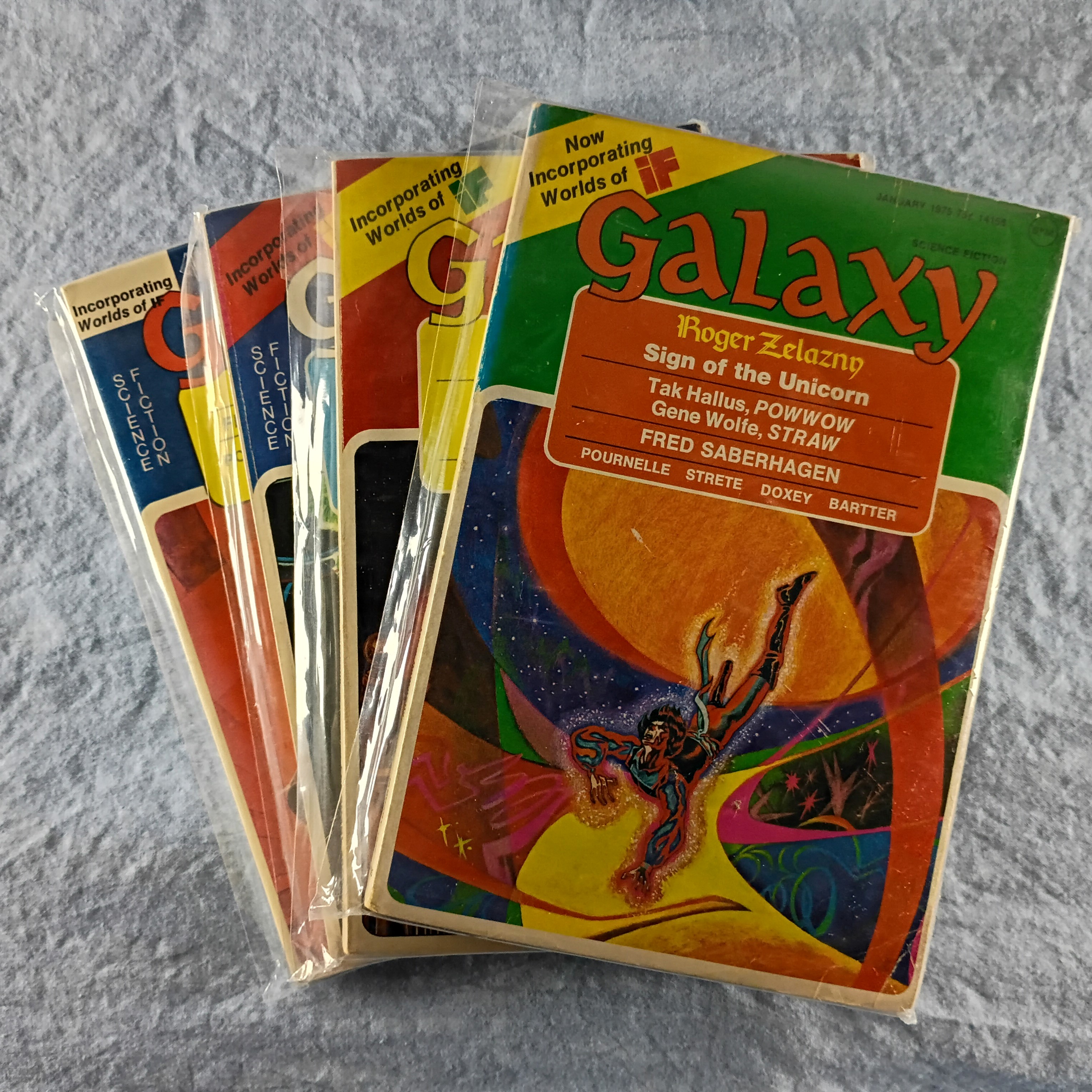 Magazine Lot Of 4 - Incorporating Worlds Of IF Galaxy Jan-Apr 1975 (mini books)